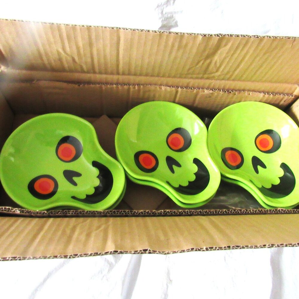 6 Hyde and EEk Figural Bowls.